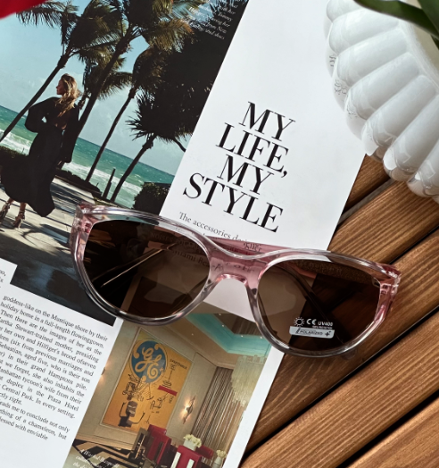 Солнцезащитные очки Солнцезащитные очки